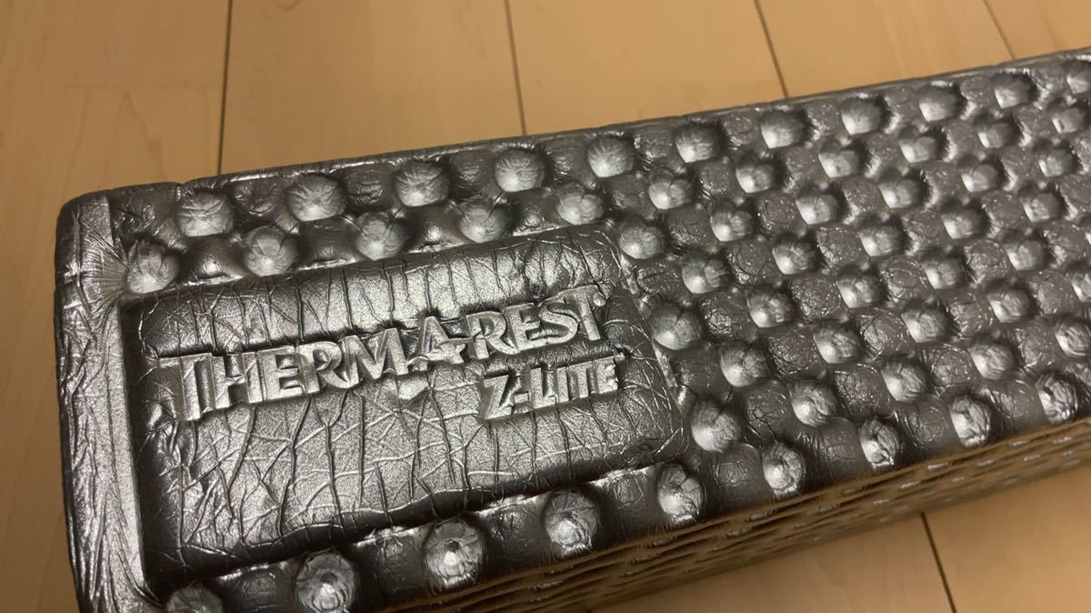 良品中古 THERMAREST サーマレスト Zライト ソル シルバー/レモン R