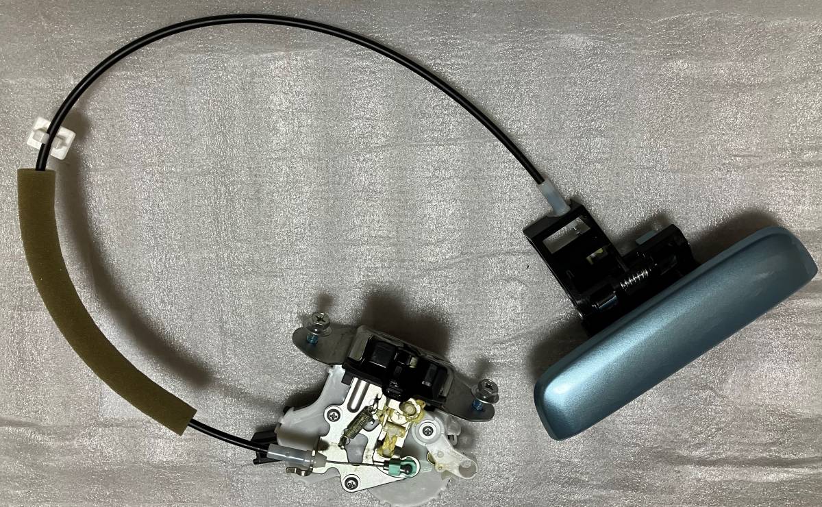 バックドア H30年式 アルト 右リアドアのドアロック