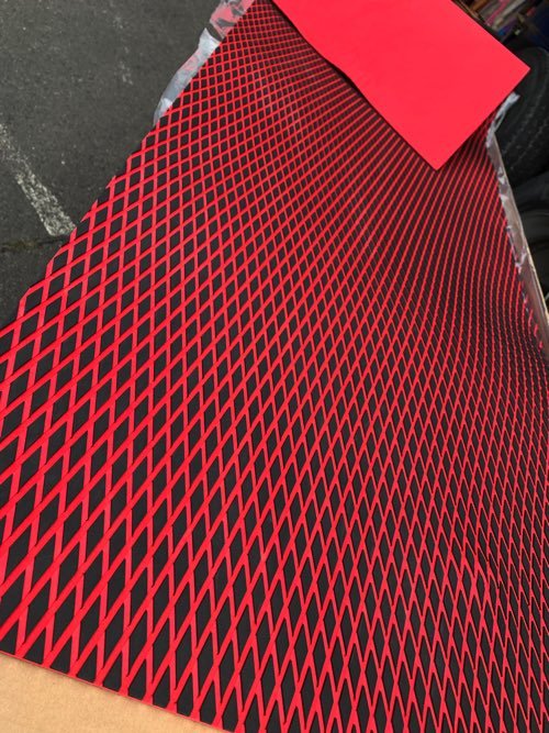 | BEE x PWCの床に！BEEオリジナル・EVAマット・230&frasl;70cm・レッドｘブラック BEEオリジナル限定カラー&frasl;RED Black &frasl;EVAマット230&frasl;70cm EVA オリジナルEVAマット・限定カラー・最終入荷品です。このカラーの EVAノンスリップマット230&frasl;70cm 特注カラーEVAマット、在庫限りの販売です。次回の入荷は未定 70cm EVAダイヤカット・ノンスリップマット・230 SUP&frasl;FRP艇&frasl;PWC用 BOAT&frasl;HAIBO 1:59まで