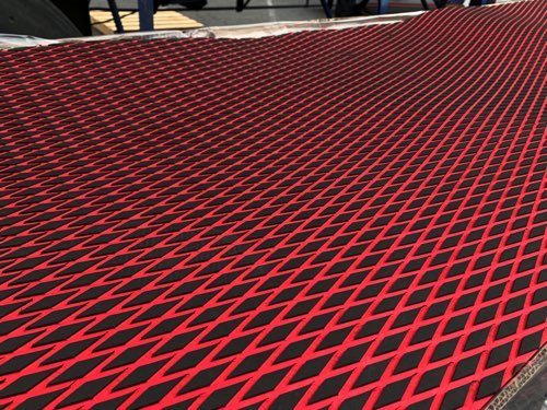 | BEE x PWCの床に！BEEオリジナル・EVAマット・230&frasl;70cm・レッドｘブラック BEEオリジナル限定カラー&frasl;RED Black &frasl;EVAマット230&frasl;70cm EVA オリジナルEVAマット・限定カラー・最終入荷品です。このカラーの EVAノンスリップマット230&frasl;70cm 特注カラーEVAマット、在庫限りの販売です。次回の入荷は未定 70cm EVAダイヤカット・ノンスリップマット・230 SUP&frasl;FRP艇&frasl;PWC用 BOAT&frasl;HAIBO 1:59まで