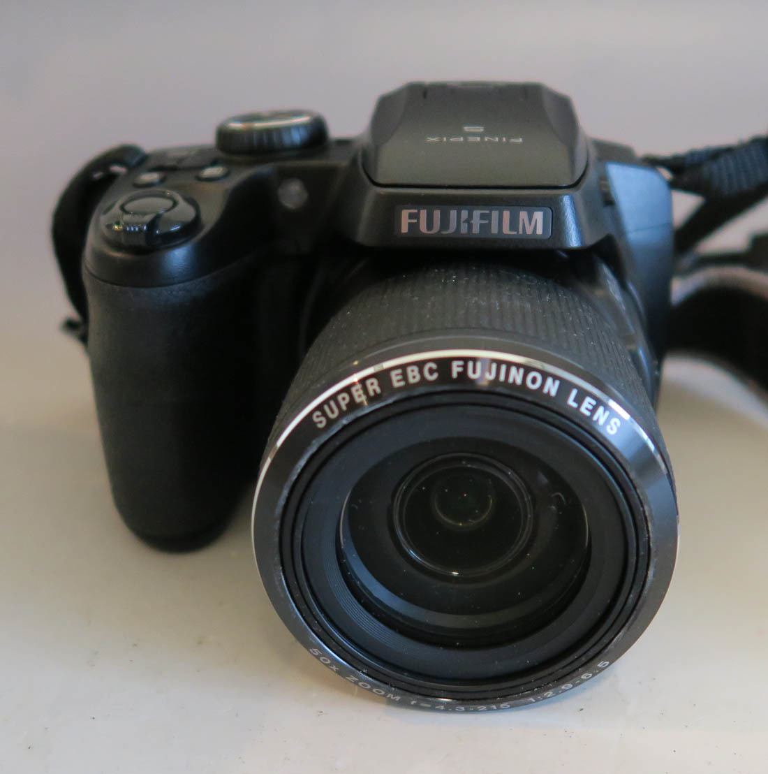 446 □FUJI FINEPIX S9800 簡単な動作確認スミ ジャンク扱い 1円