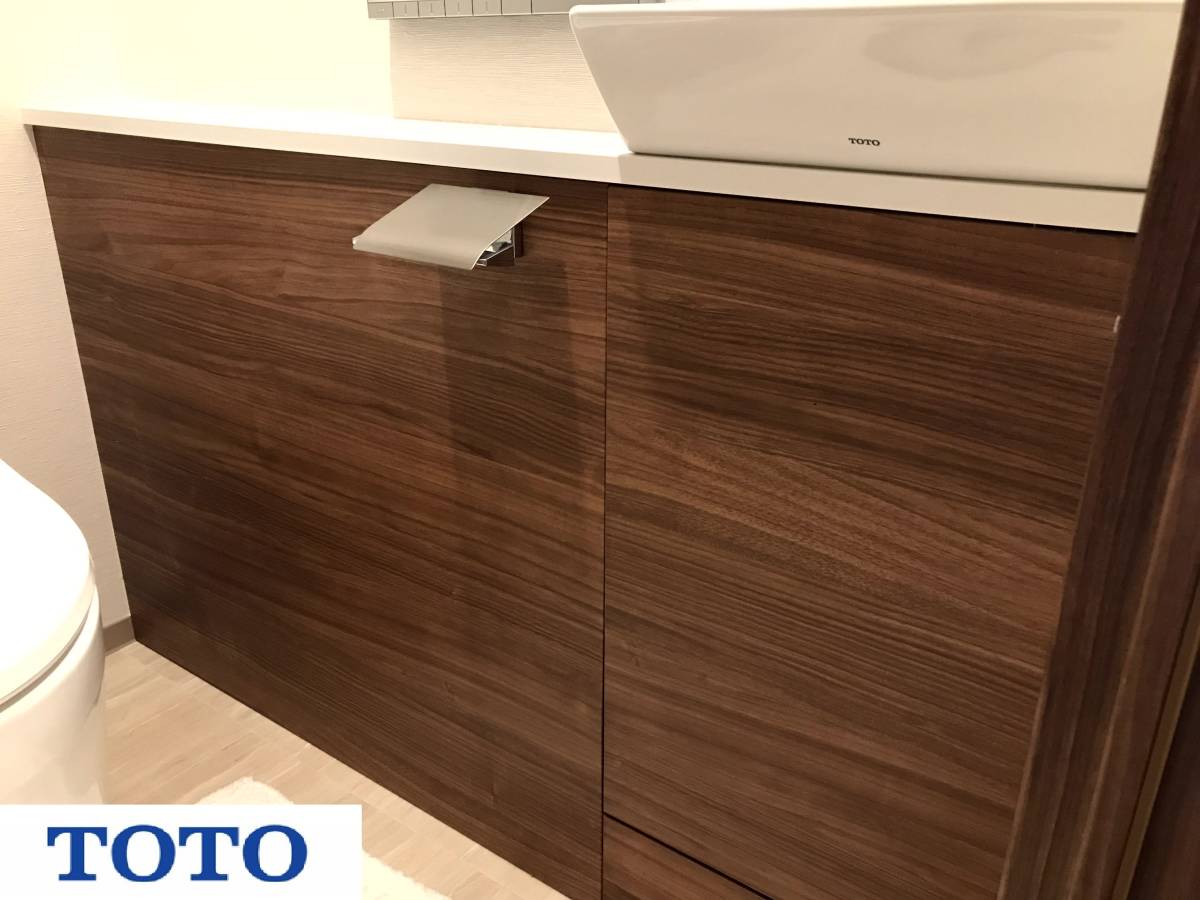 A8□直接引き取り限定特価□未使用展示品□TOTO□トイレ手洗い 