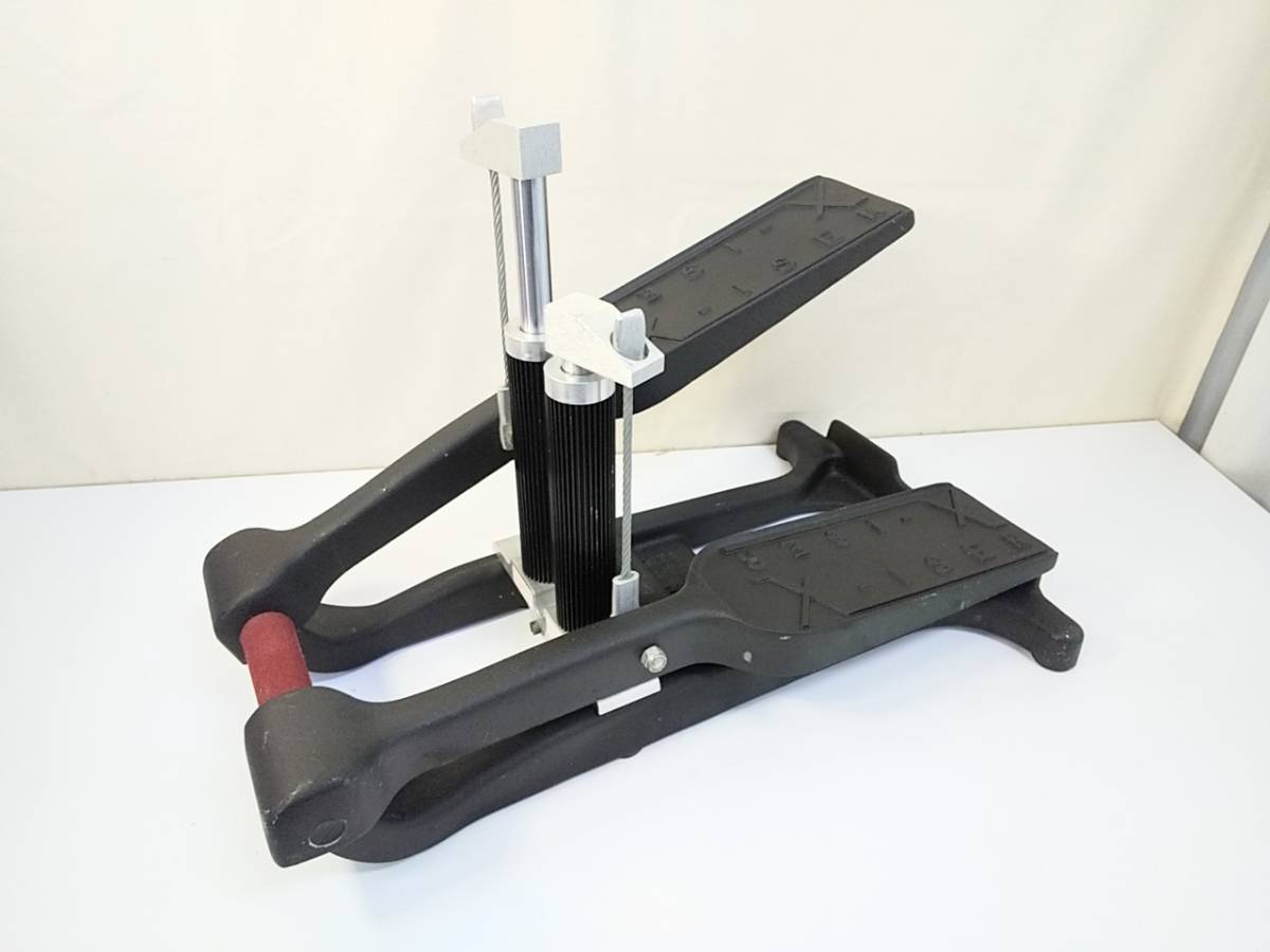 のC2197 Xiser Pro Trainer エクサープロステッパー 油圧式 MADE IN 