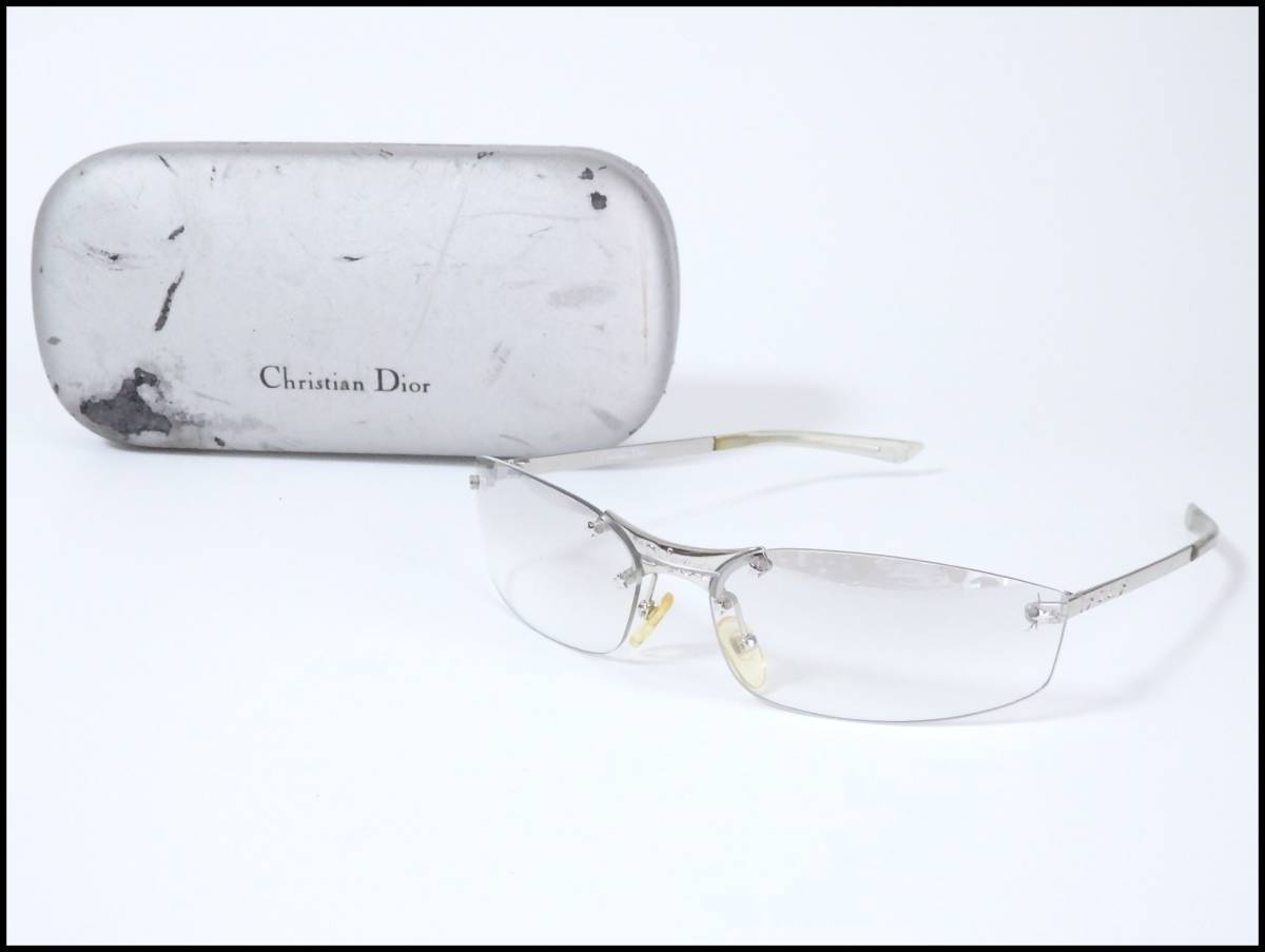 Dior Christian クリスチャン ディオール 本物 - ディオールの本物と偽物見分け方&frasl;チェックポイントで真贋方法を解説 クリスチャンディオール 本物保証 ショルダーバッグ レザー クリスチャン・ディオール 本物Christian 腕時計 CHRISTIAN 箱・布袋付