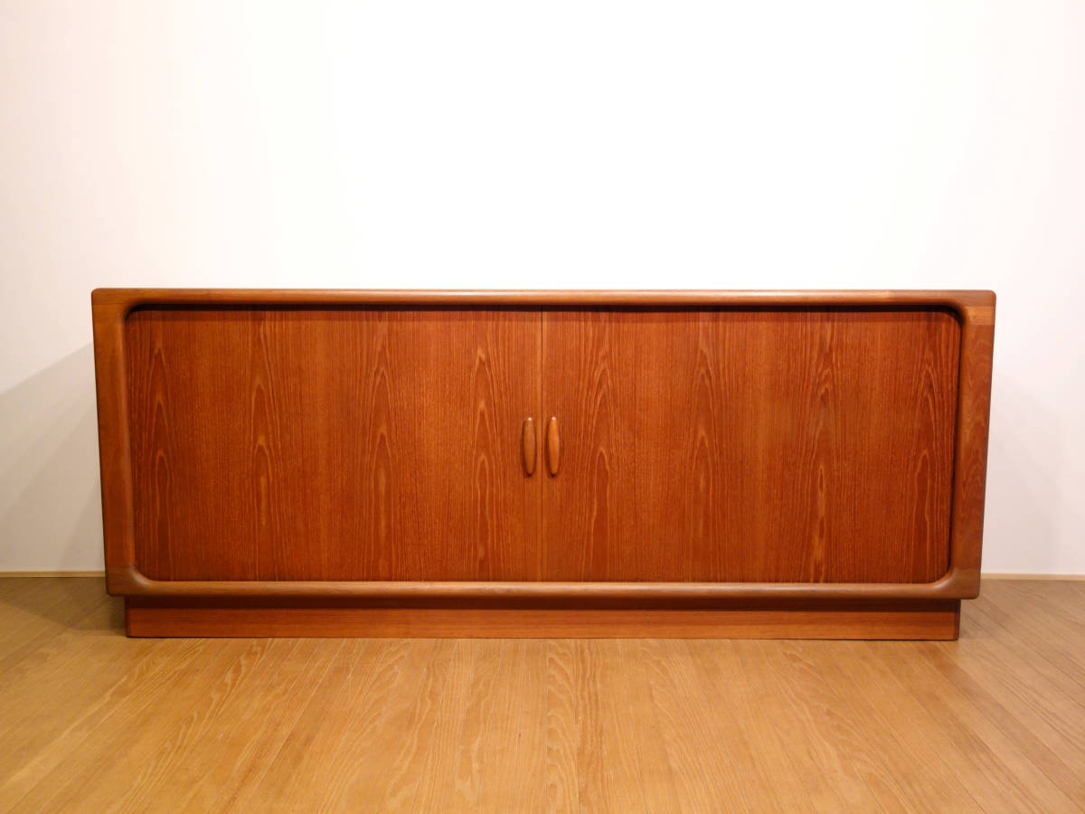 デンマーク dyrlund デューロン社 蛇腹扉 ロールフロント サイドボード