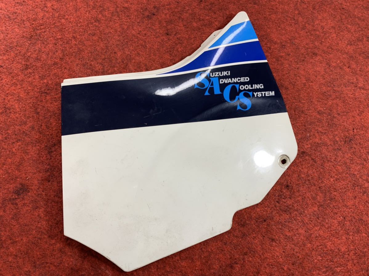 gsx-r750 初期型　gr71f サイドカウル　サイドカバー スズキ GSX-R750 GR71F 初期型 純正 サイドカウル 右 SUZUKI サイド