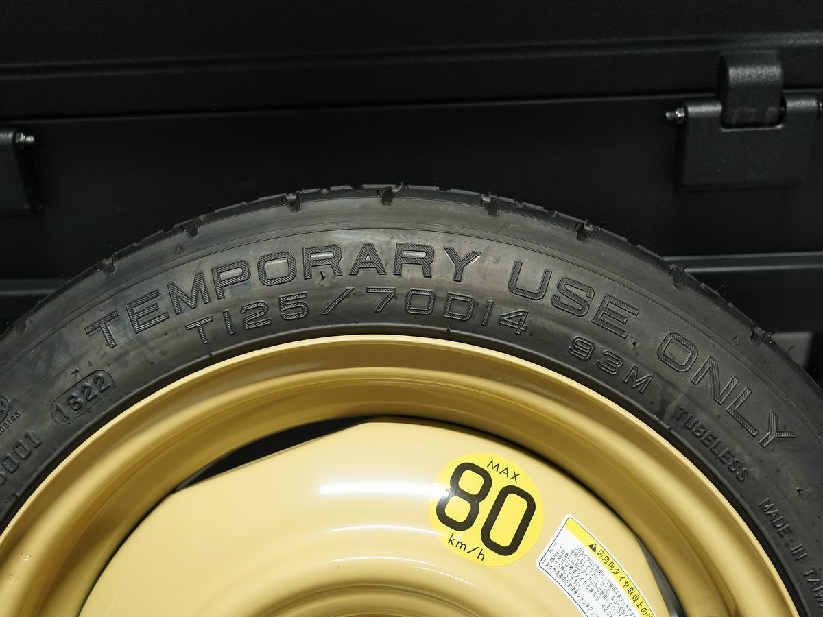 純正 納車前外し 未使用 ⁄Suzuki 「スペアタイヤの外し方」 メルカリ 
