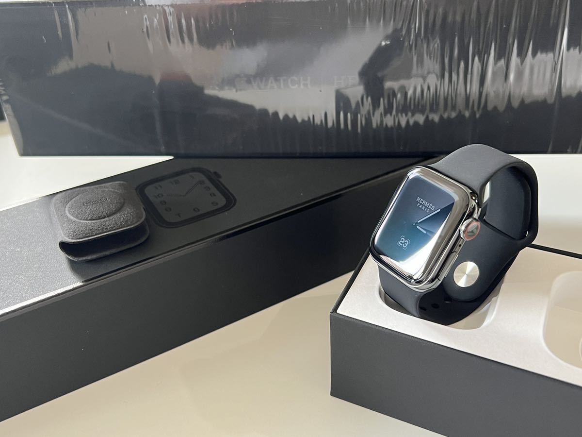 ☆即決 美品 ケア+ Apple Watch series5 HERMES 40mm ブラック 本体 アップルウォッチ エルメス 黒 GPS+Cellular 062