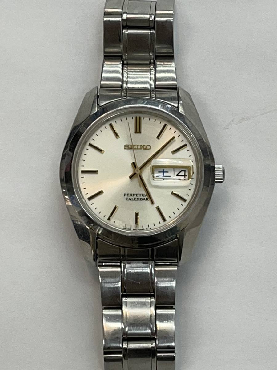 ジャンク 不動品 SEIKO セイコー 8F33-0040 電池式 クォーツ