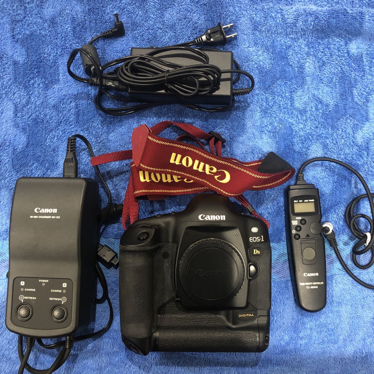 canon 1dx バッテリーチャージャーの通販 X バッテリーの充電方法