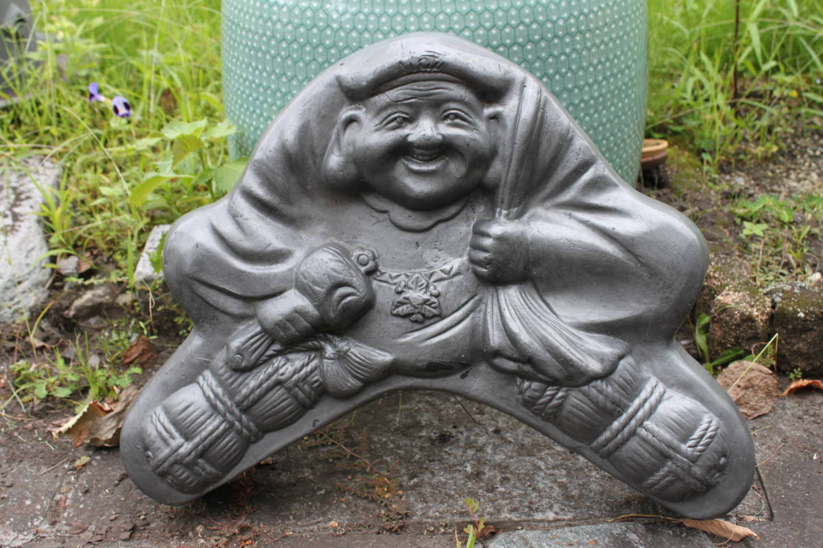珍品　特大　古鬼瓦　郵便局紋　魔除け　アンティーク　昭和 大黒天 恵比寿 | (検索)古い⁄鬼瓦⁄鬼面⁄魔除け⁄厄除け 古瓦