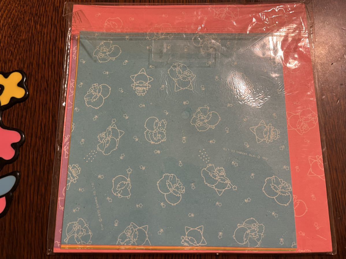 昭和レトロ　キキララ、アラレちゃん　千代紙　ツインズスターのステンドゴムシール？　バイキンくんのカンペンケース_4