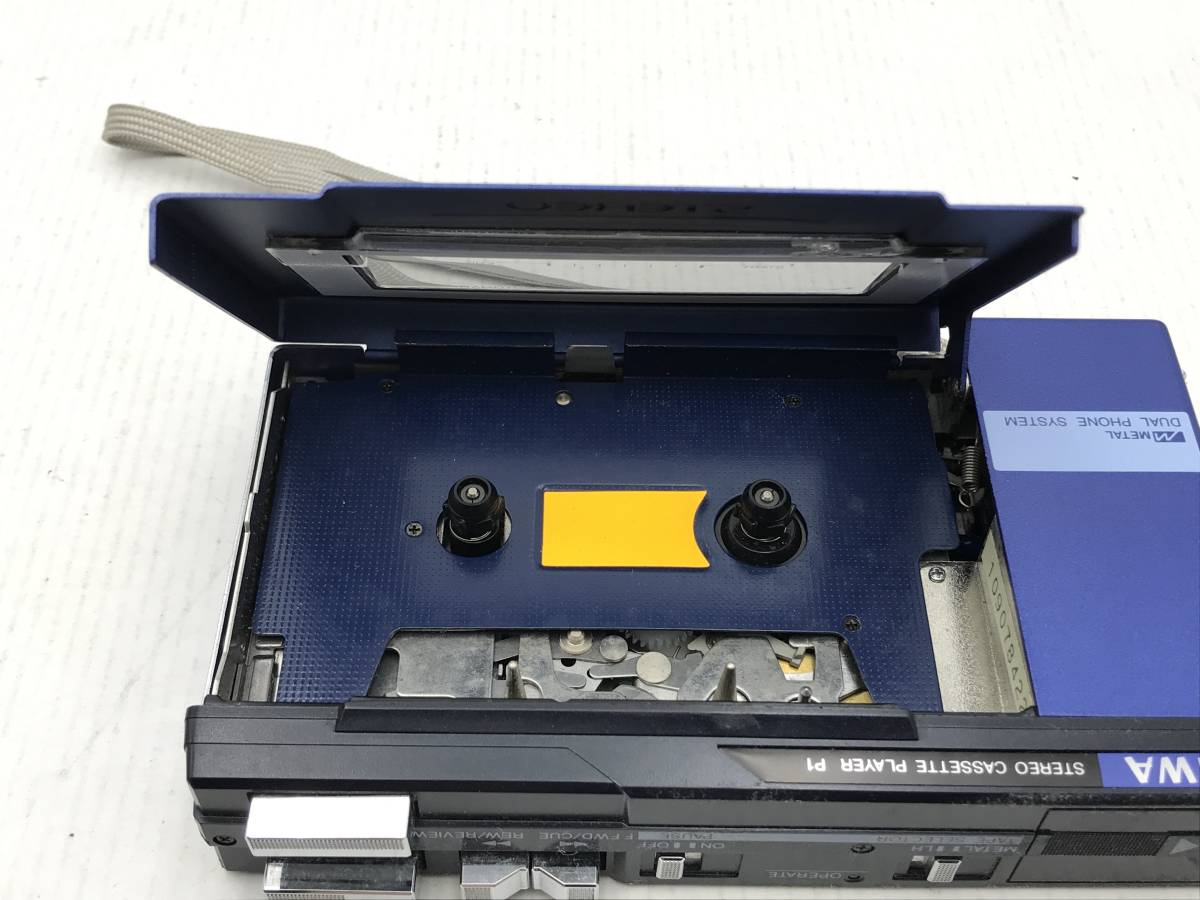 【07444】レトロオーディオ/Aiwa/ステレオカセットプレーヤー/HS-P1BL/カセットボーイ PL/アイワ/ポータブル/ジャンク品 アイワ AIWA オーディオ機器 ラジカセ AM RCP3