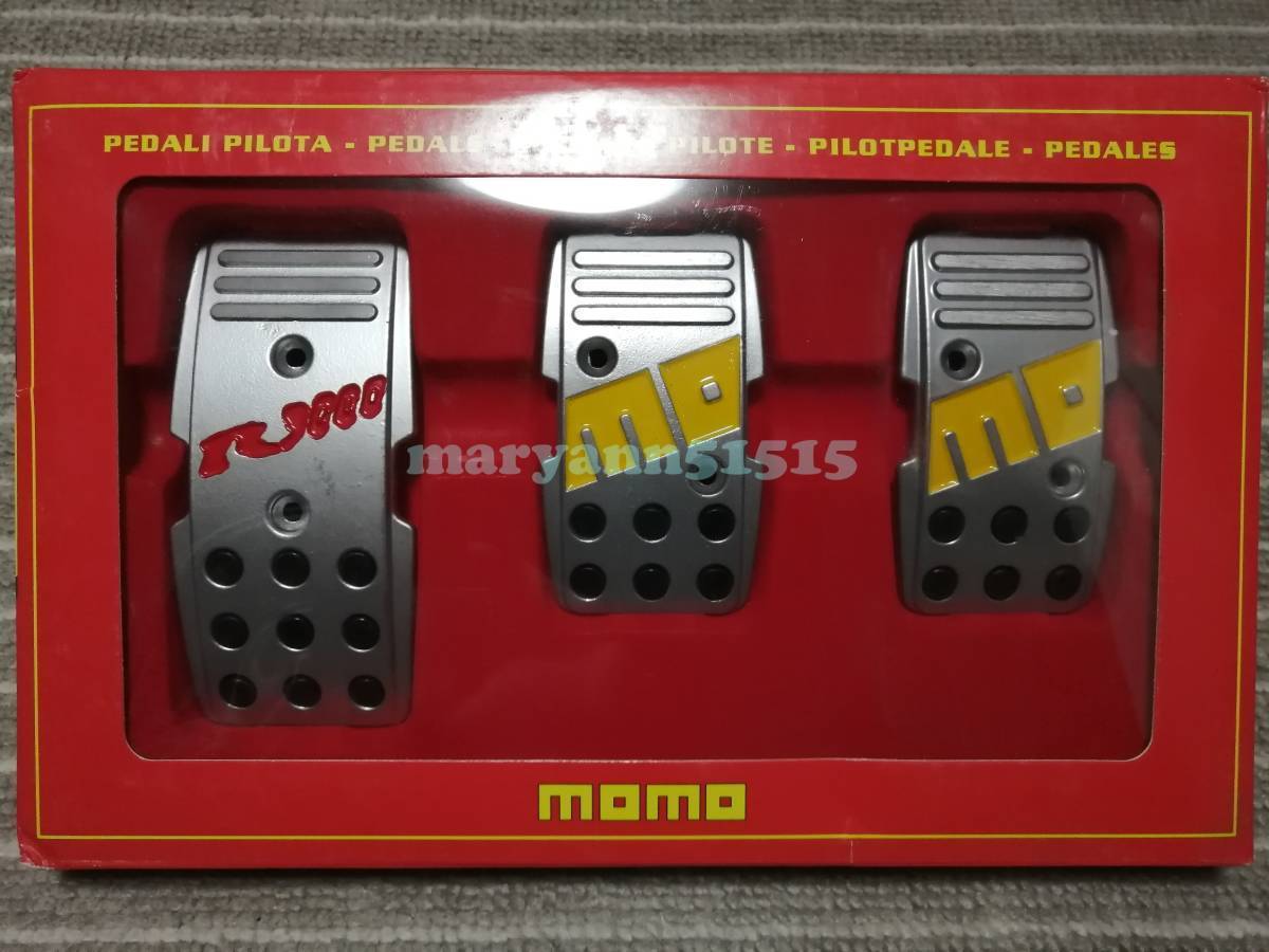 オススメ価格・お買い得※】MOMO ペダル カバー セット シルバー 汎用 