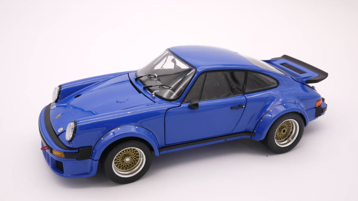 1:18 ポルシェ Porsche 934 RSR モナコブルー 1976