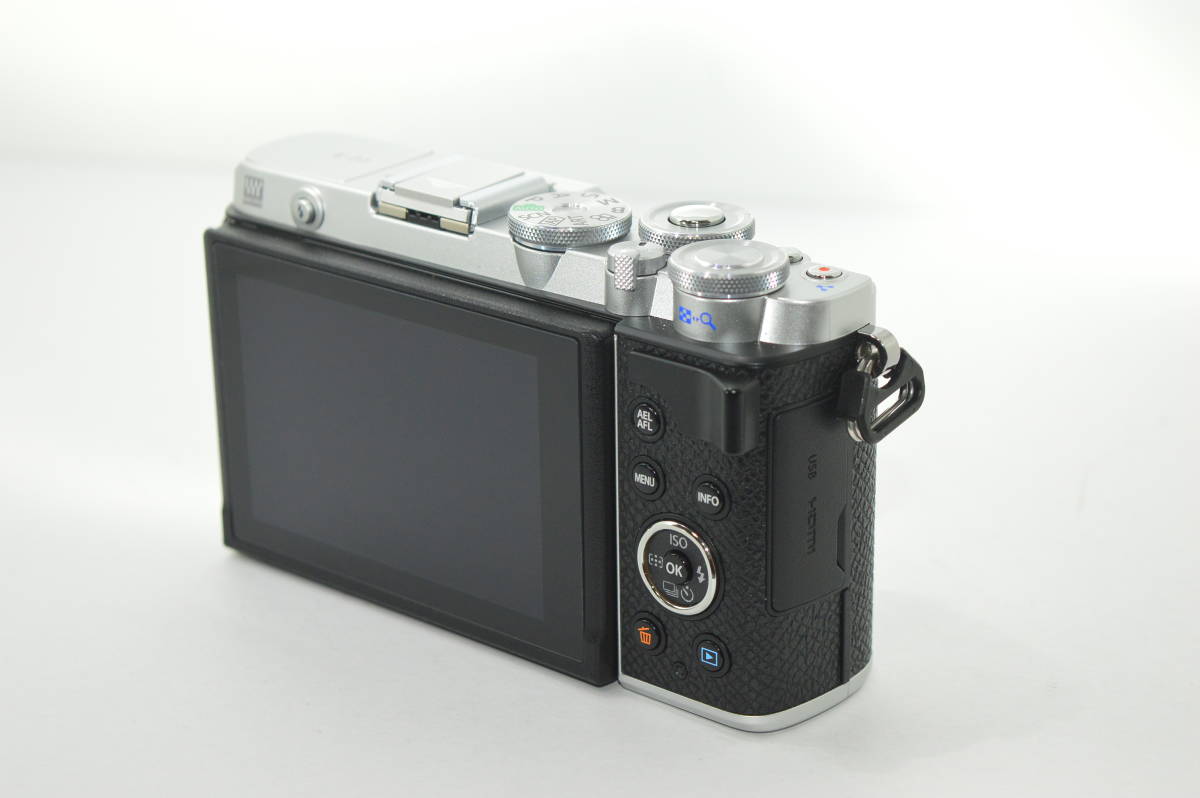 オリンパス OLYMPUS PEN E-P7 14-42mm EZレンズキット 価格比較