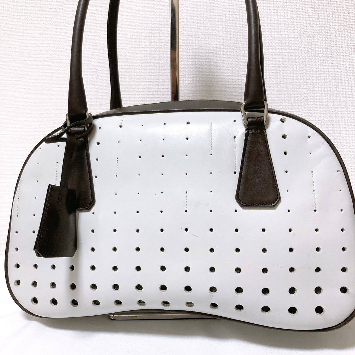 美品】 PRADA プラダ ハンドバッグ ミニボストン 三角ロゴ パンチング 