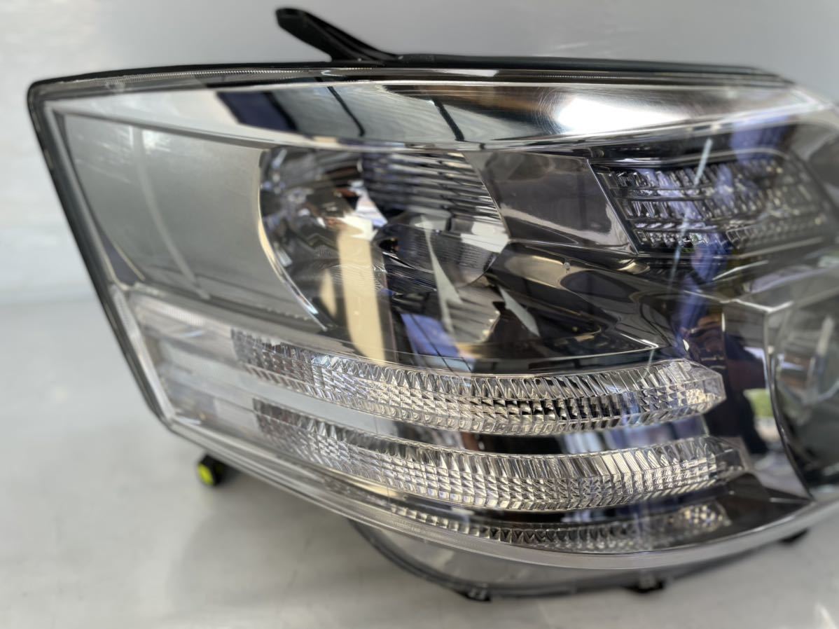 美品 割れ無 点灯OK ANH10W 後期 アルファード 純正 HID ヘッドライト