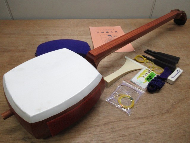 美品！日本和楽器製造 銀河印 にちわ印 津軽三味線 入門セット（合成皮・花梨材） 銀河印 津軽三味線 - 日本和楽器製造 三味線 ニチワ メルカリ Yahoo
