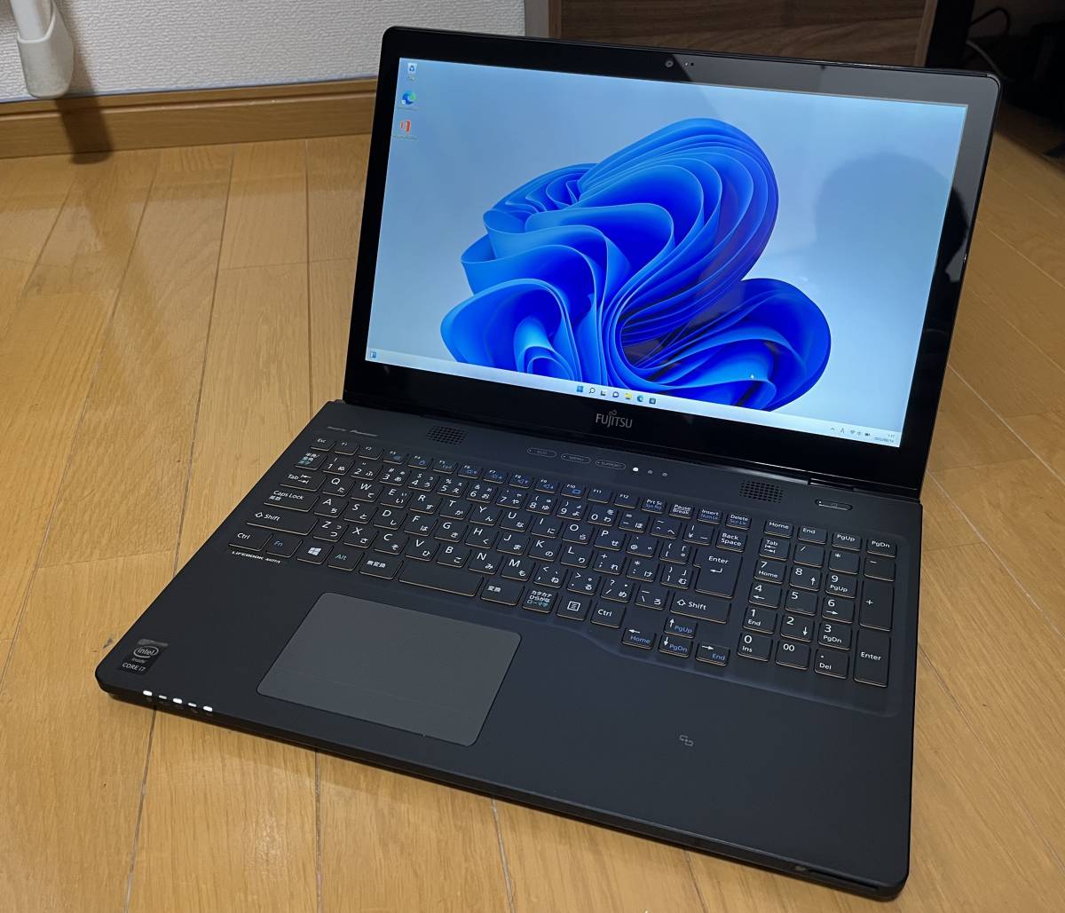 動作確認済/美品】富士通 LIFEBOOK AH77/S（Core i7-4712HQ/メモリ8GB 