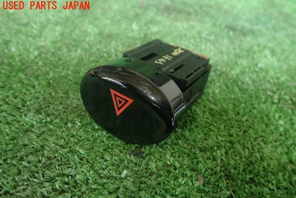 1UPJ-88316290]ポルシェ・911 2000y 996型(99666)ハザードスイッチ 中古
