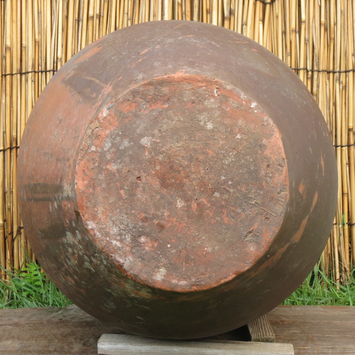 お値下げしました⤵信楽焼傘立て 金彩釉エクボ 高さ43cm