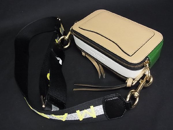 1円 □極美品□ MARC JACOBS マークジェイコブス スナップショット 