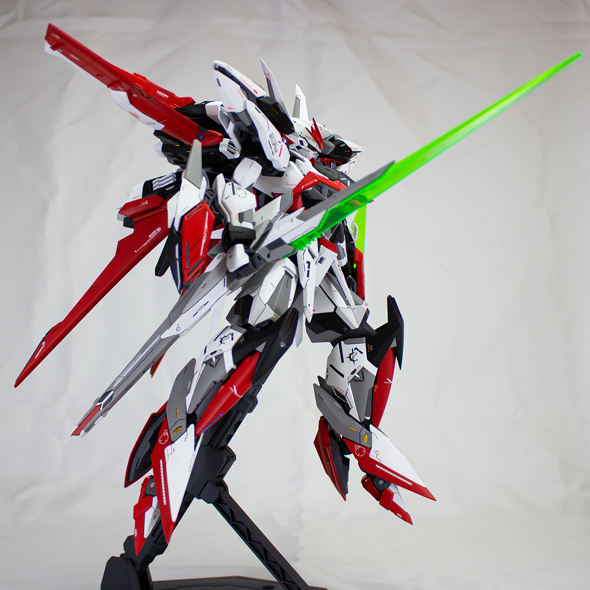MG 1/100 エクリプス ガンダム オリジナルカスタム塗装済み完成品 1