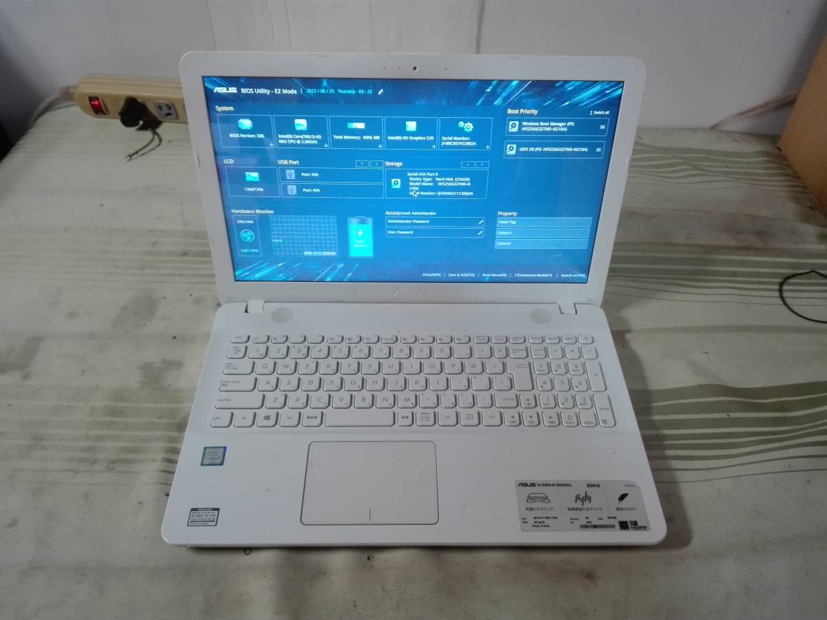 22082510 ASUS X541U Corei3-6006U 4GB SSD256G