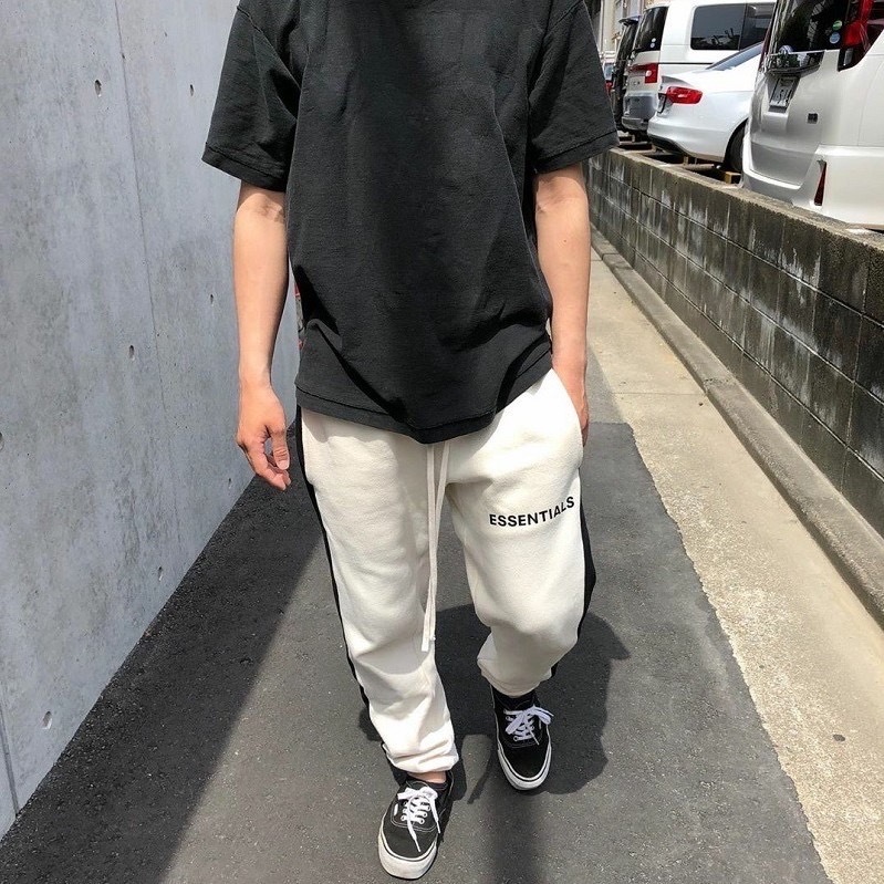 2026春夏 FOG Essentials スウェットラインパンツ FEAR OF GOD エッセンシャルズ カジュアルパンツライト ホワイト XLサイズ(XLサイズ以上)｜売買されたオークション情報、yahooの商品情報をアーカイブ公開 - XLサイズ以上