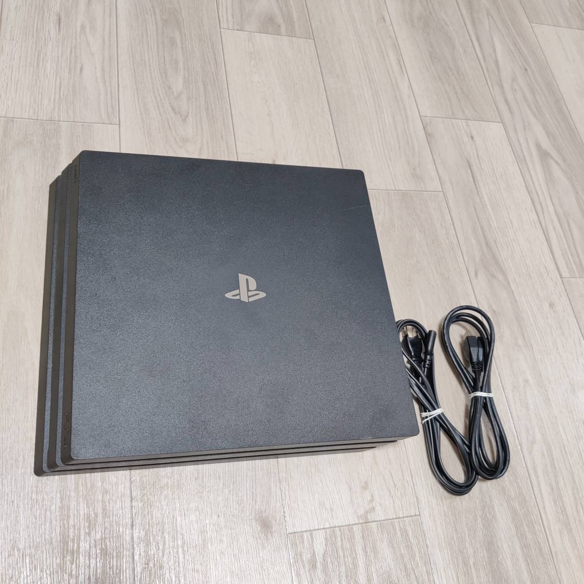  0306544 SONY PS4 PRO 7200 1TB 本体 電源ケーブル HDMIケーブル(PS4本体)｜売買されたオークション情報、yahooの商品情報をアーカイブ公開 - オークファン PS4本体