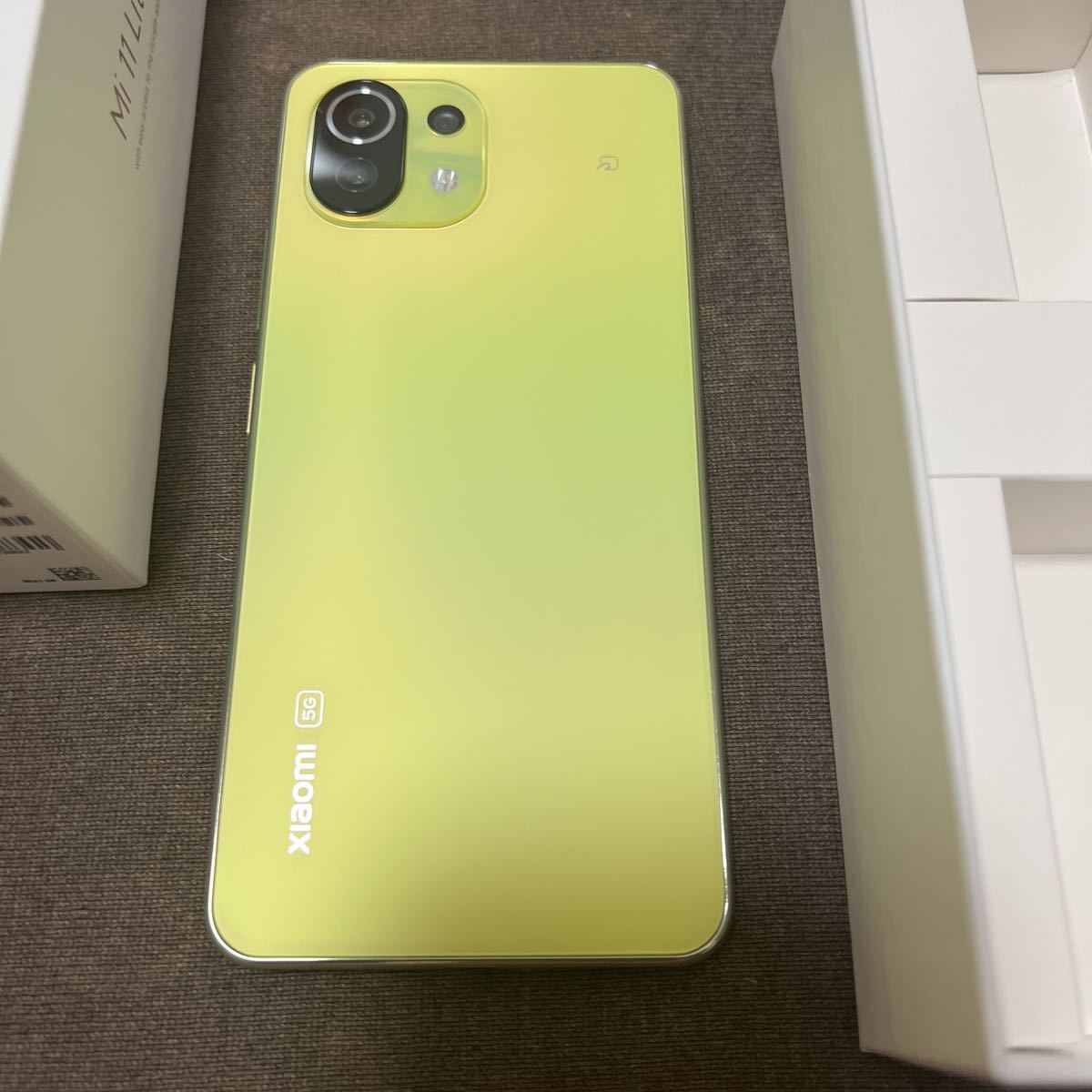 Xiaomi Mi 11 Lite 5G Citrus Yellow simフリー 極美品 5G 0 Mi THERE!