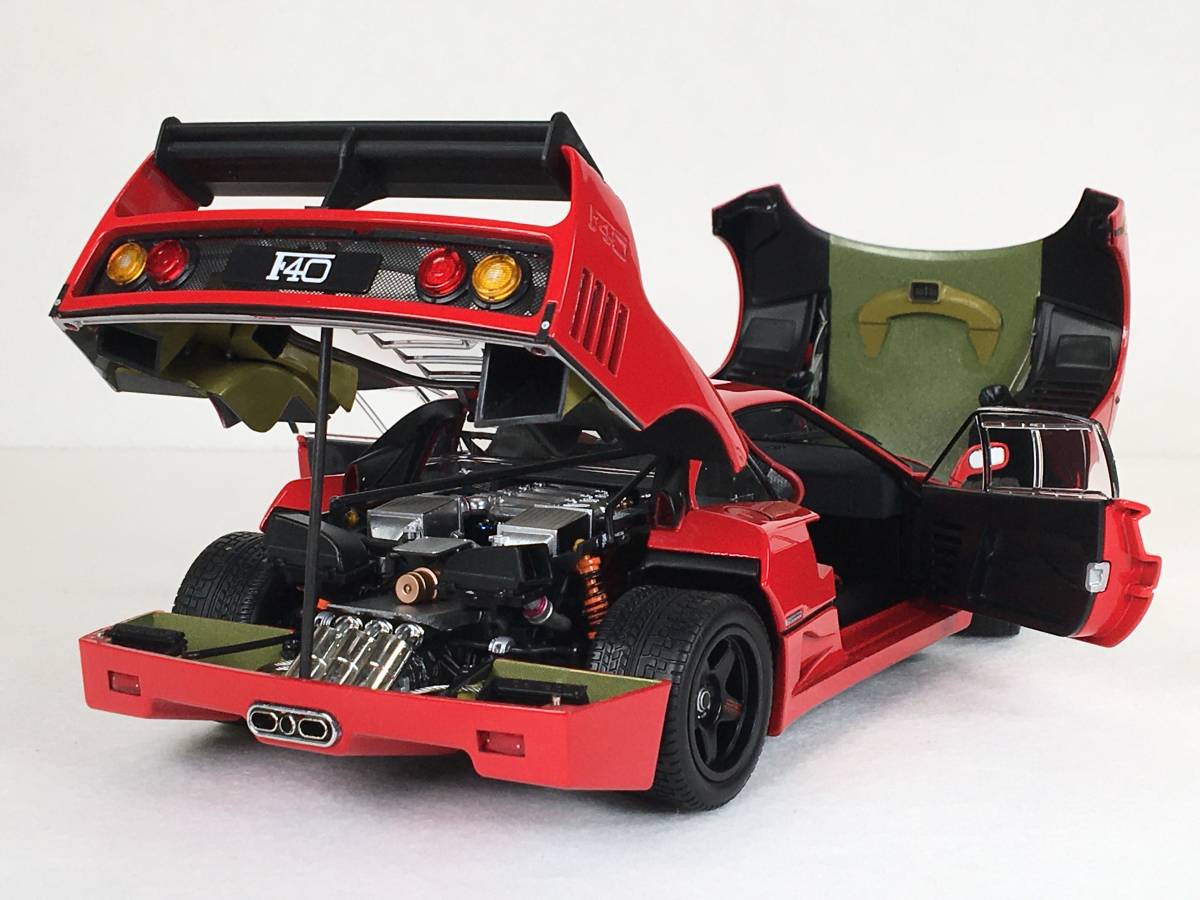 フェラーリ F40 Light Weight LM Wing 1/18 レッド，京商