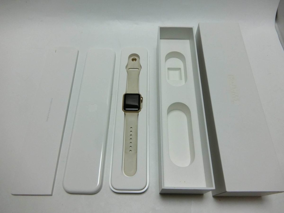 Apple Watch 38mm Sport - Aluminum Case White Band MLCK2J⁄A 