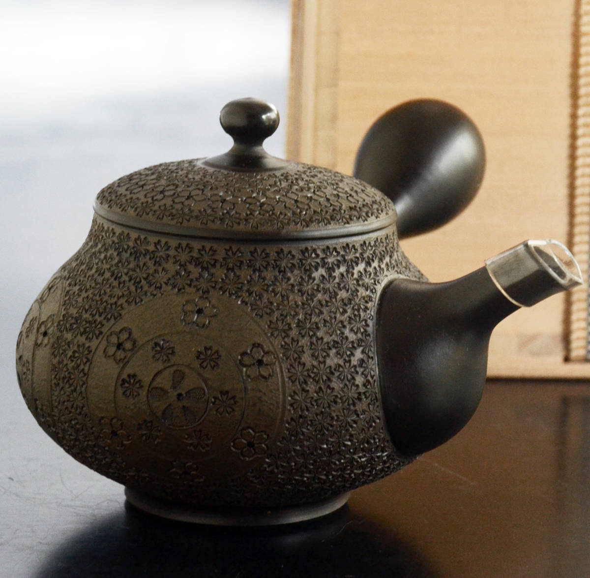 一風・常滑焼の茶注 急須 桜山造 一風・常滑焼の茶