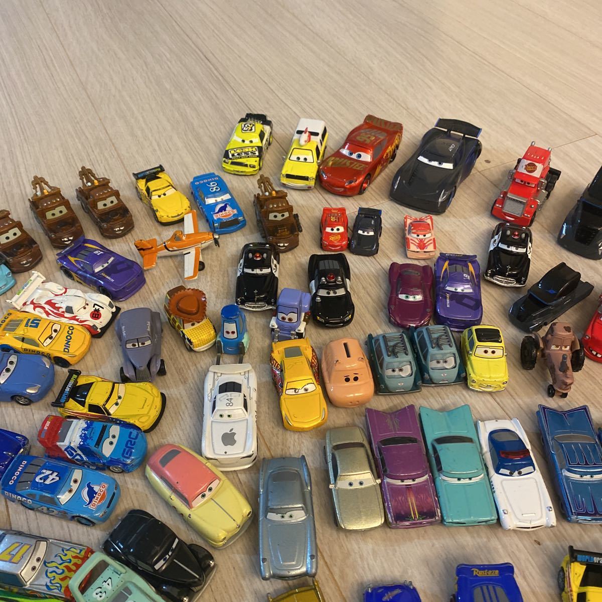 トミカ TOMICA 大量セット カーズ 廃盤廃番レア多数 まとめて約120台 