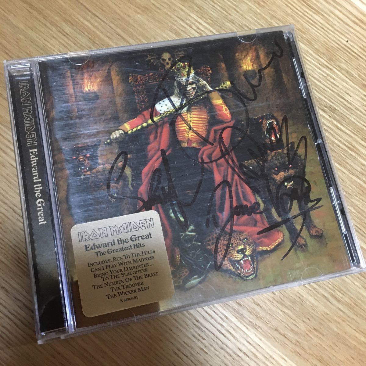 Iron Maiden レア サイン入りCD アイアンメイデン アイアン アイアン