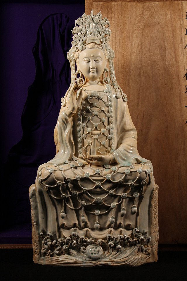 特別依頼出品 三井家由来某寺院所蔵 明時代白磁観音像 高約61.7㎝ （検
