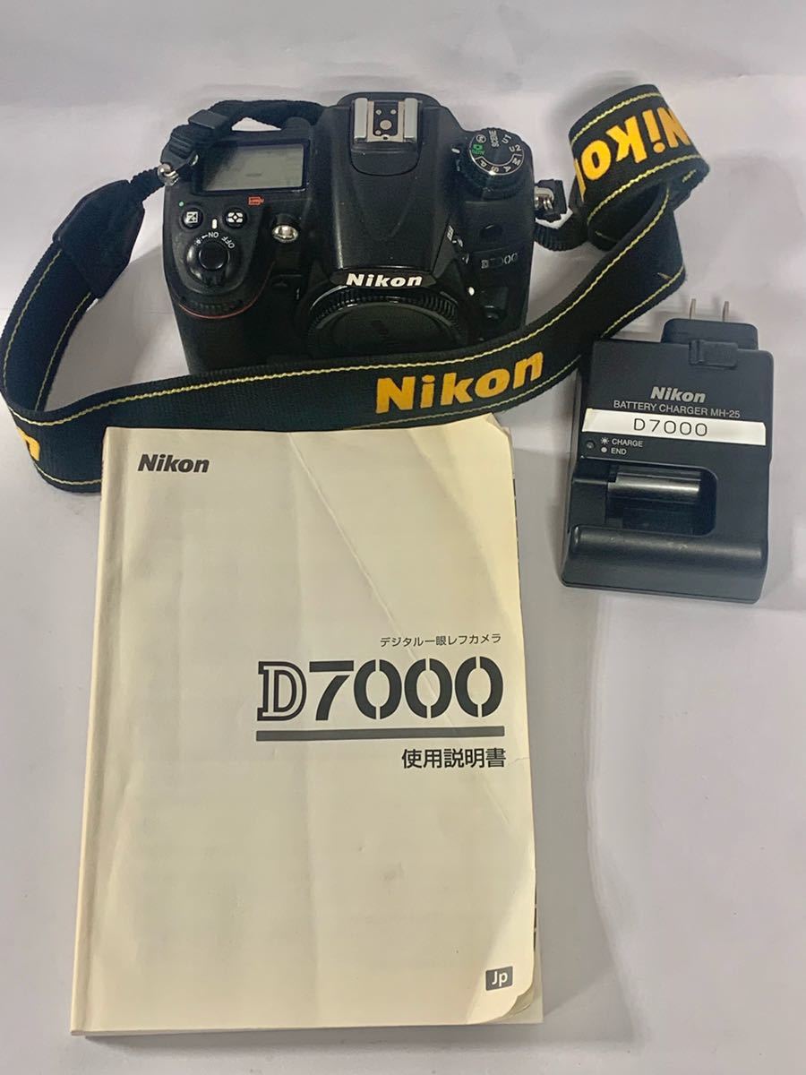 美品 Nikon D7000 バッテリー/充電器/SDカード/説明書付 動作確認済み 