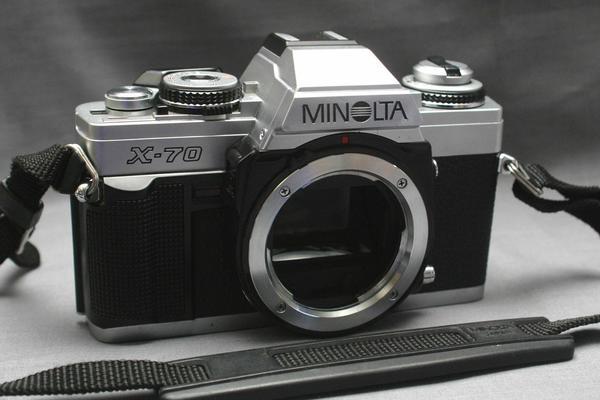  MINOLTA ミノルタ の高級一眼レフカメラ X-70ボディ 良好品 腐食なし(ミノルタ)｜売買されたオークション情報、yahooの商品情報をアーカイブ公開 - オークファン マニュアルフォーカス
