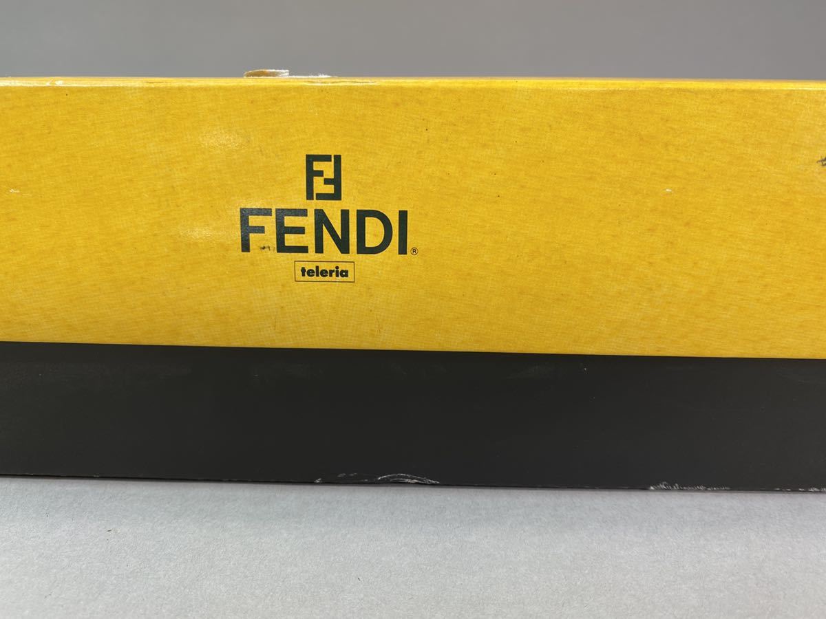 FENDI 綿毛布 ズッカ柄 毛布 フェンディ 公式通販 FENDI（毛布）の 