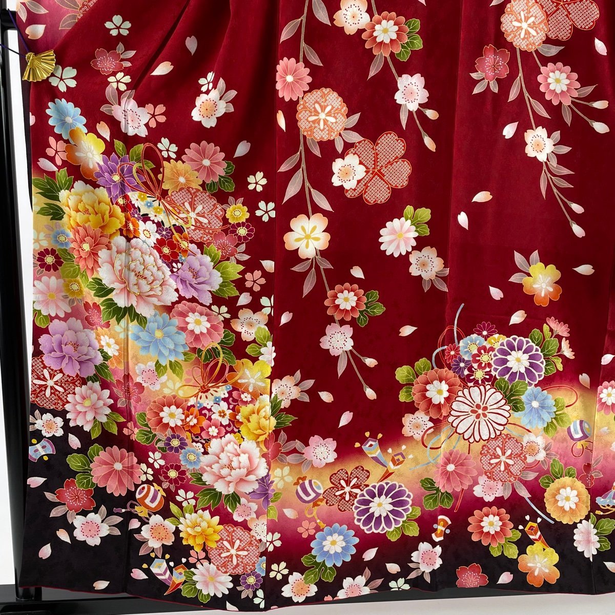 競ナビ】振袖 美品 名品 手毬 草花 金糸 ぼかし 赤 袷 身丈158.5cm 裄 