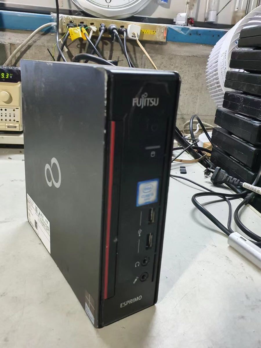 D755 FUJITSU ESPRIMO Q556/P Core i3-6100T メモリ4GB HDD500GB