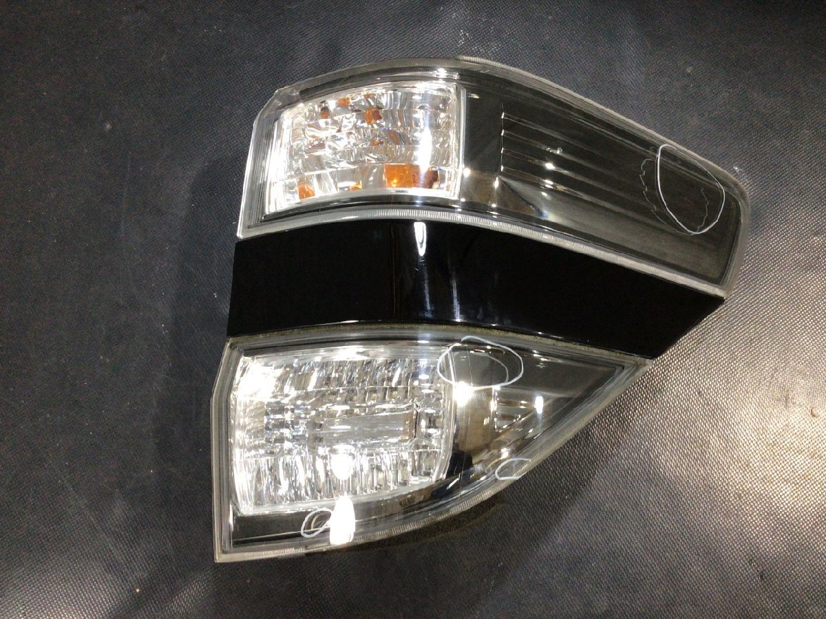 新作登場 同梱不可 ヴェルファイア ANH20W 右テールランプ LED 品番：81551-58090/81551-58091 コイト：58-29(テールライト)｜売買されたオークション情報、yahooの商品情報をアーカイブ公開 - オークファン トヨタ用