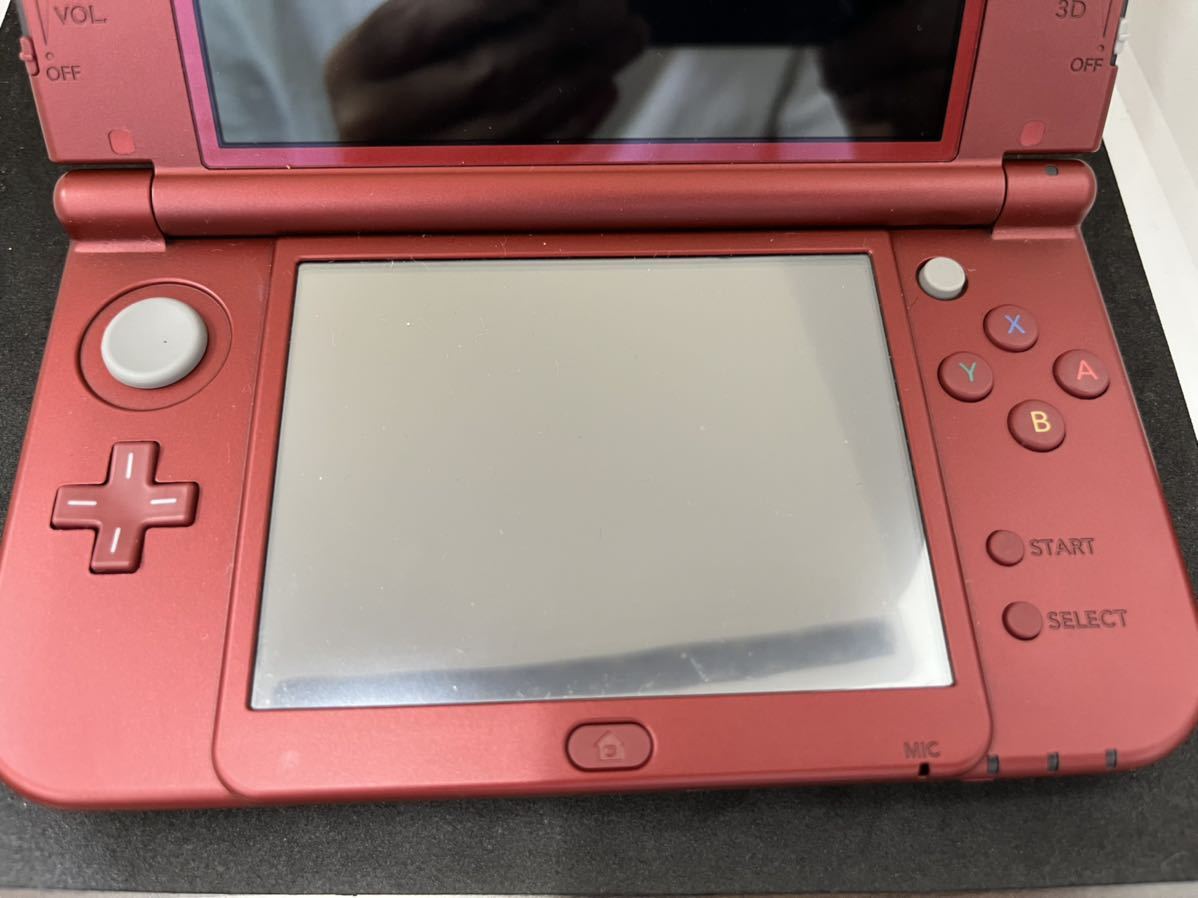 美品】Newニンテンドー3DS LL メタリックレッド（☆美品・NEW 