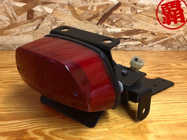 ゼファーχ 純正テールランプ フェンダーレス カワサキ ゼファーχ フェンダーレスキット 純正テールランプ付