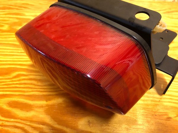 カワサキ ゼファーχ フェンダーレスキット 純正テールランプ付