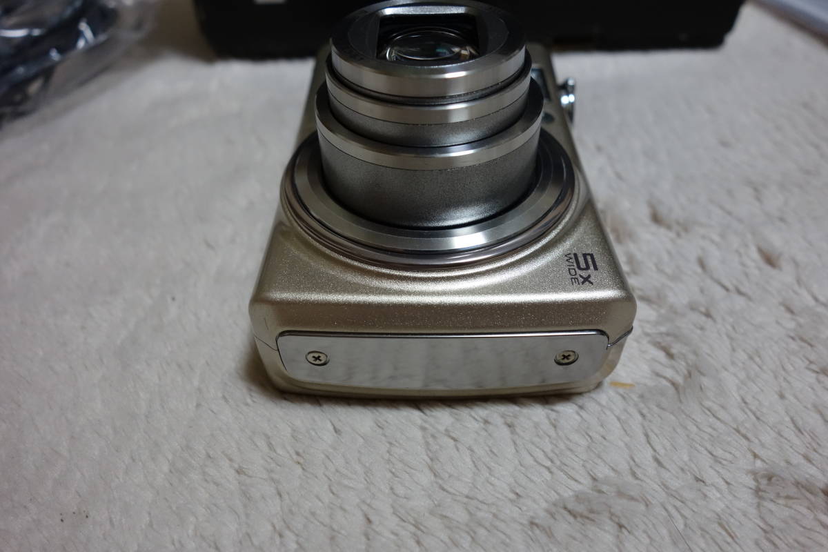 純正ケース付属 FinePix F200EXR 動作しました 高感度・高画質