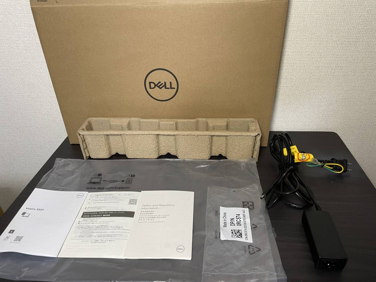 DELL Vostro 15 5501 / Core i5-1035G1 / 256GB NVMe SSD / 16GB