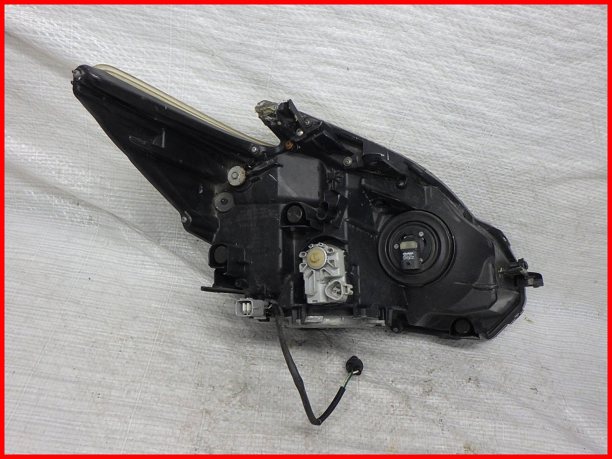 ZVW30 前期 プリウス LED左ヘッドライト左ライト 左側 KOITO 47-30